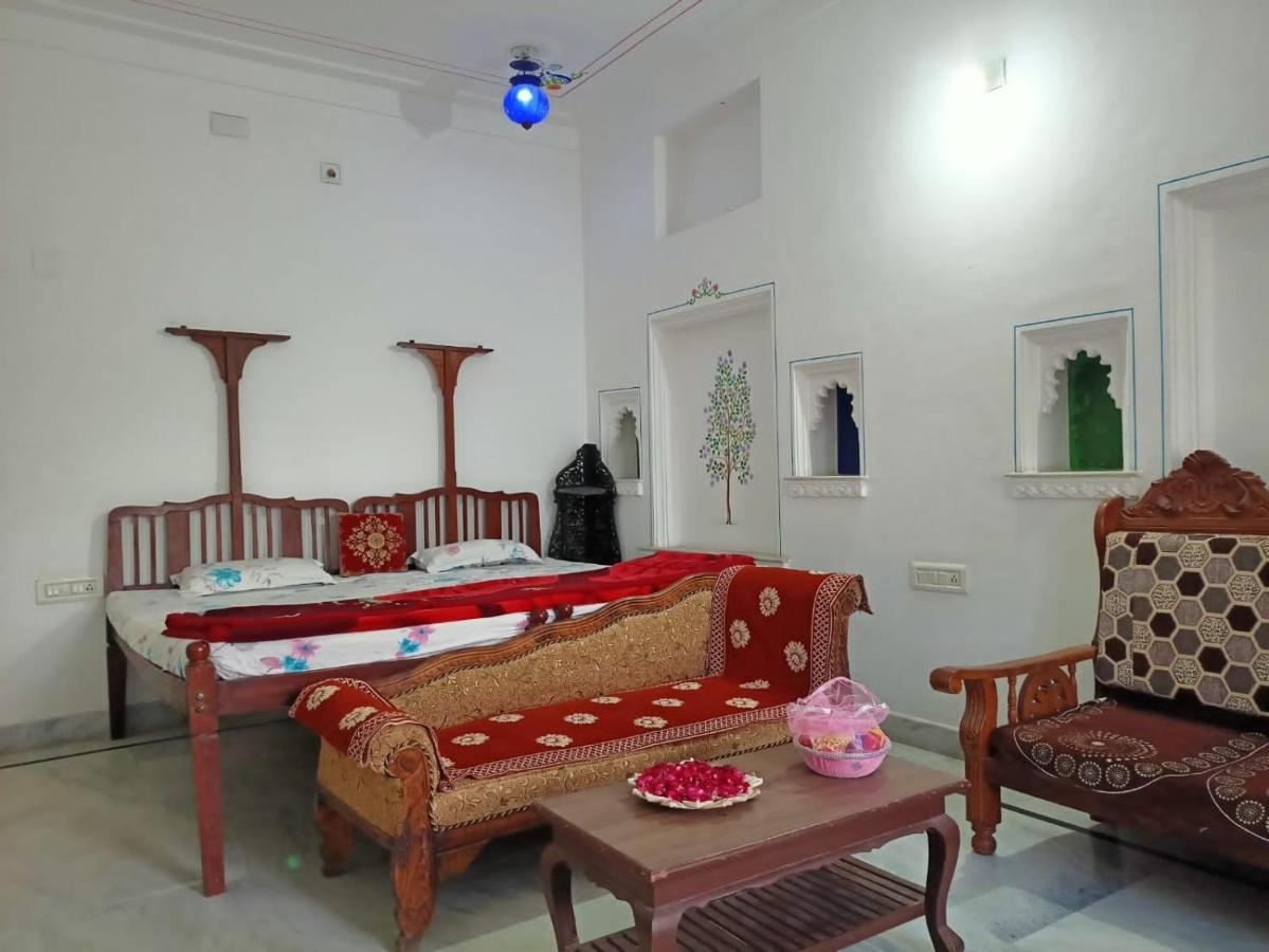 Hotel Aravali View Palace Udaipur Exteriör bild