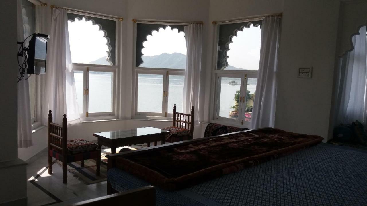 Hotel Aravali View Palace Udaipur Exteriör bild