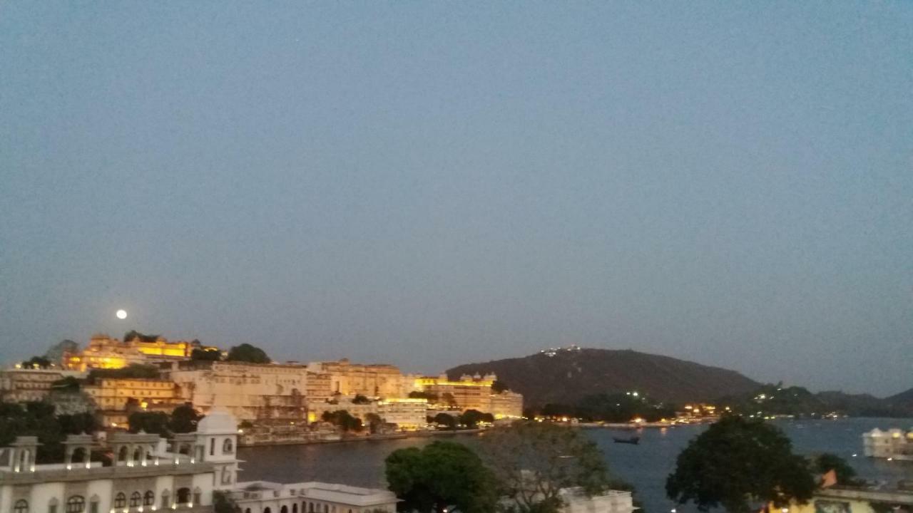 Hotel Aravali View Palace Udaipur Exteriör bild